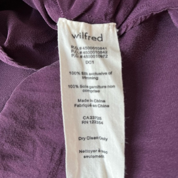 Wilfred 100% silk rich purple mini skirt - size 2 - Picture 3 of 4